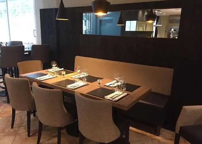 Restaurant Au Floridor 3* תאן