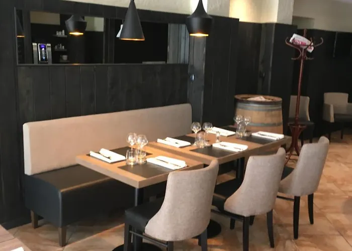 Restaurant Au Floridor מלון תאן