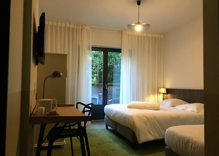 Restaurant Au Floridor 3* תאן